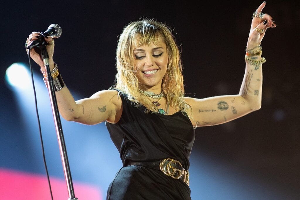 Miley Cyrus Net Worth In 2022 - The Event Chronicle