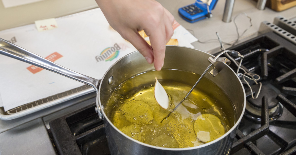 How to Recycle Used Cooking Oil 2021 Guide LaptrinhX / News