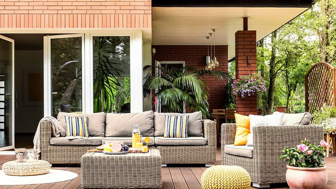 Outdoor Living Space Ideas 