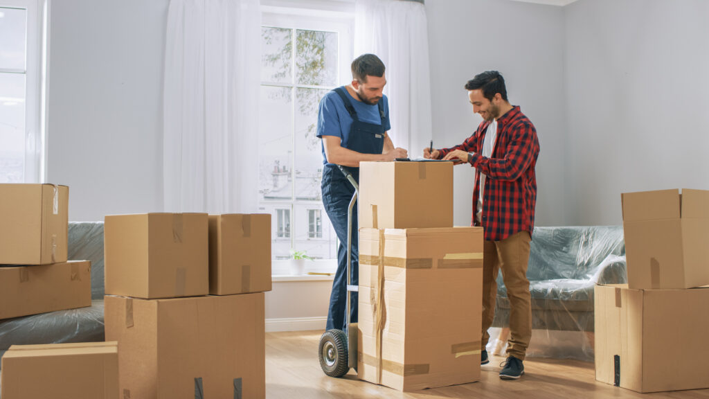 Should I Hire A Moving Company Or Move By Myself 1024x576 