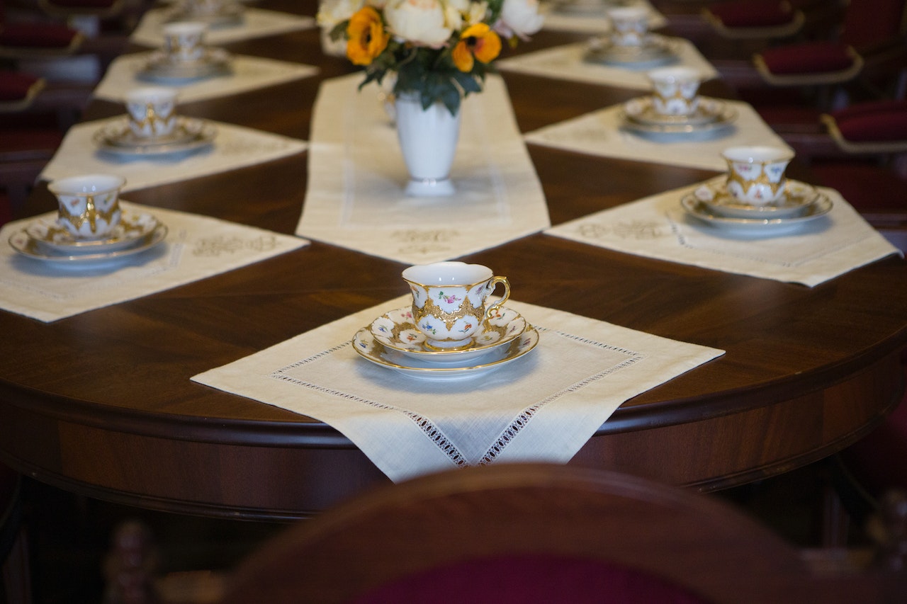 Why Must One Choose Porcelain Dinnerware? The Event Chronicle