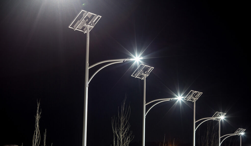 Advantages and Infrastructure - solar street lights