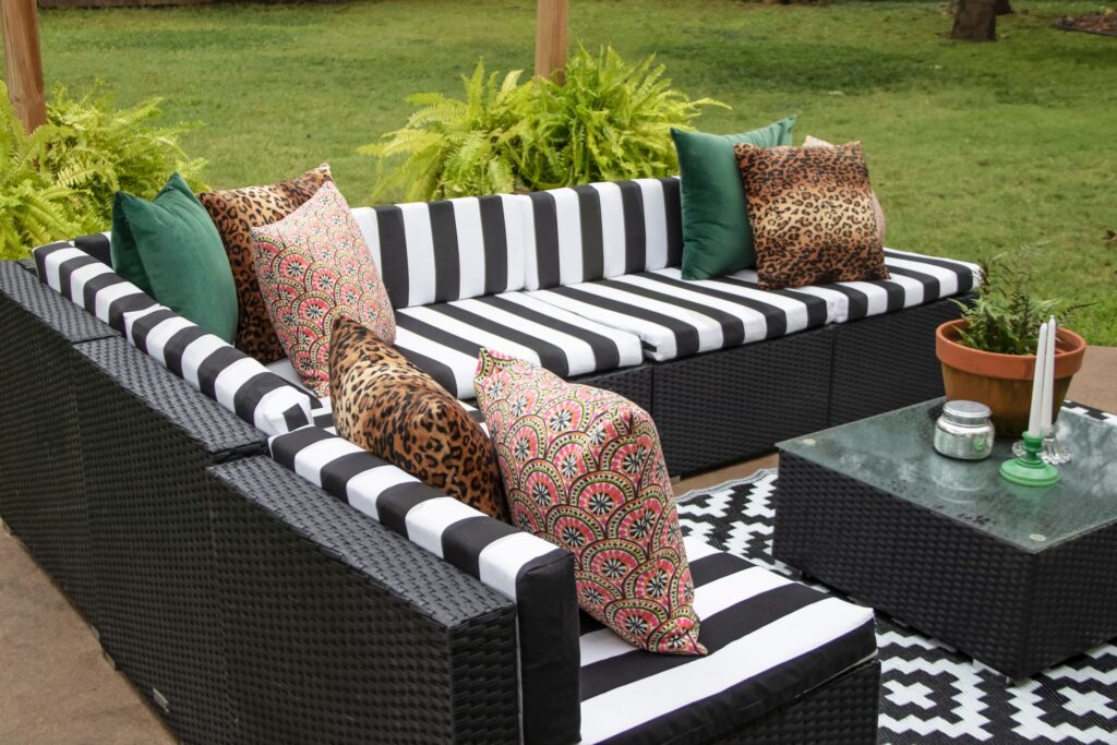 Outdoor Furniture Materials: Tips for Choosing and Combining the Right ...