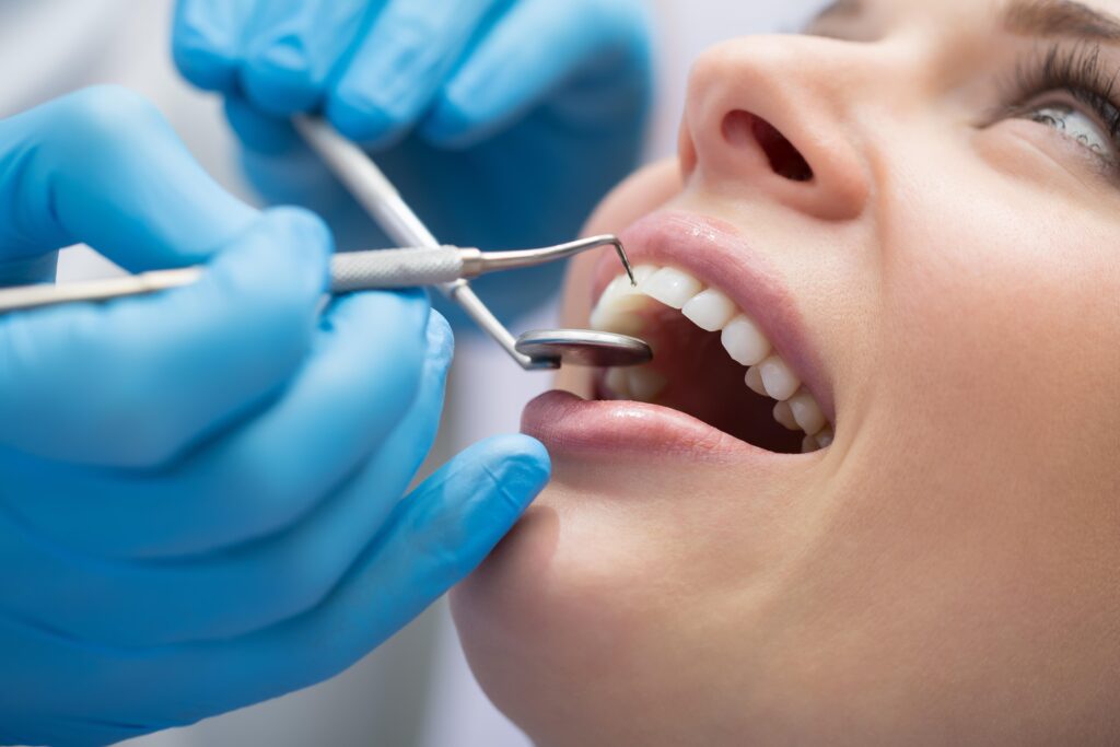 what services can Dentists can provide