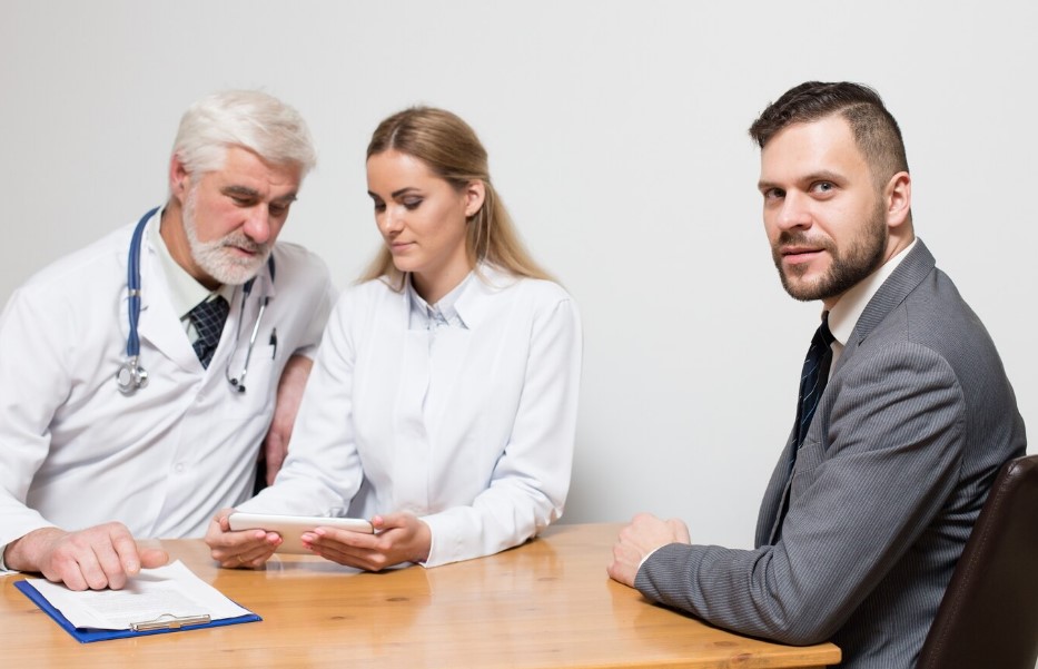 Hiring a medical malpractice lawyer